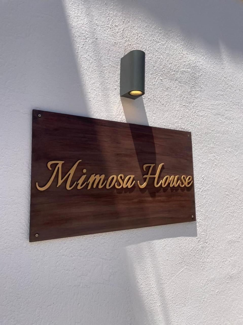 Holiday home Mimosa House
